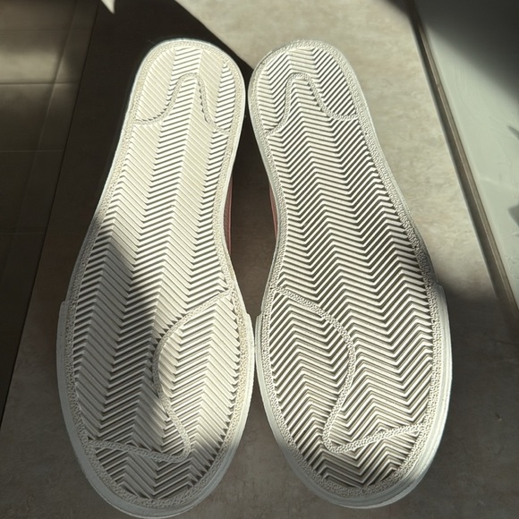 WOMEN'S NIKE BLAZER LOW PLATFORM ESS PINK OXFORD SNEAKERS SZ 9 - Picture 4 of 9